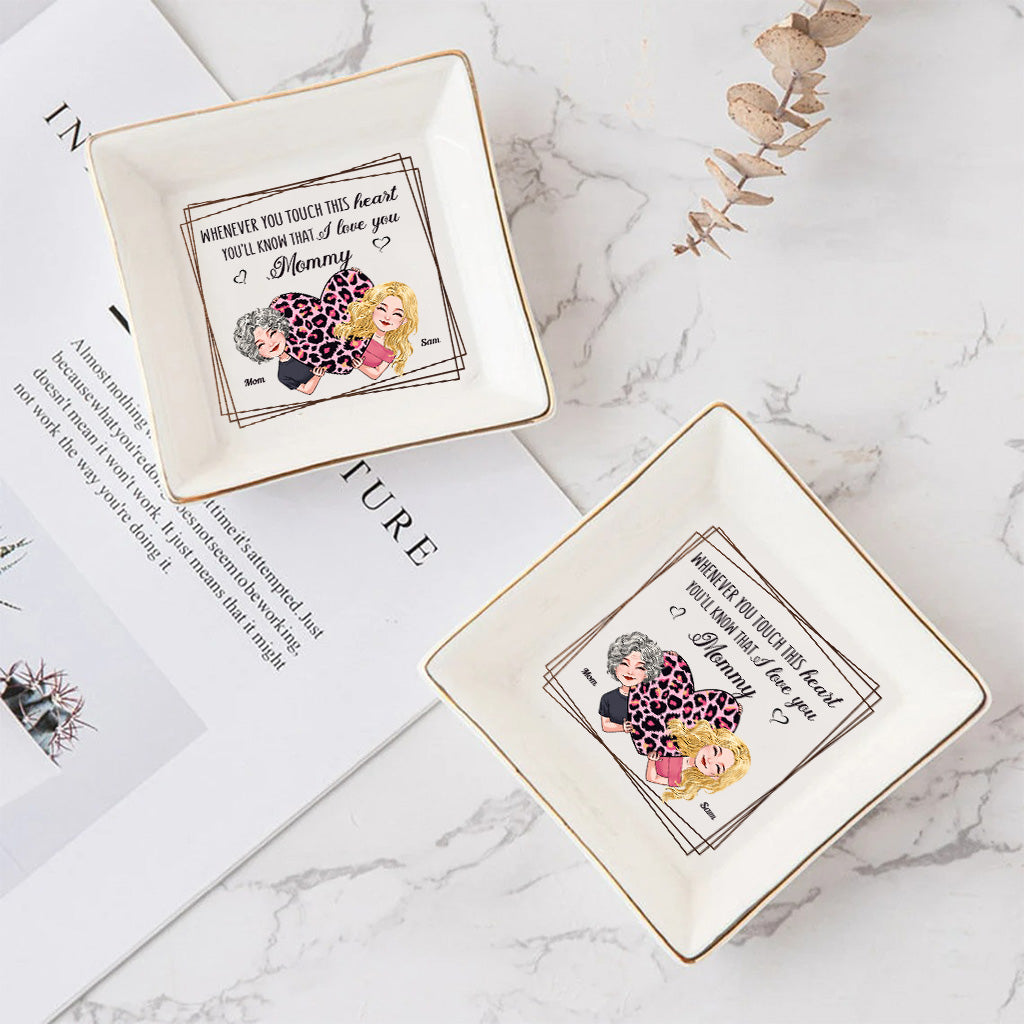 Immer wenn du dieses Herz berührst – Geschenk für Mama, Oma, Opa, Tochter, Sohn, Enkelin, Enkel, Ehefrau, Ehemann, Papa, Tante, Onkel, Schwester, Bruder – Personalisierte Schmuckschale