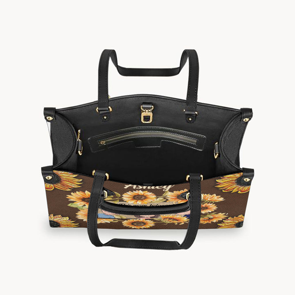 Diese Oma gehört zu - Personalisierte Mutter-Lederhandtasche