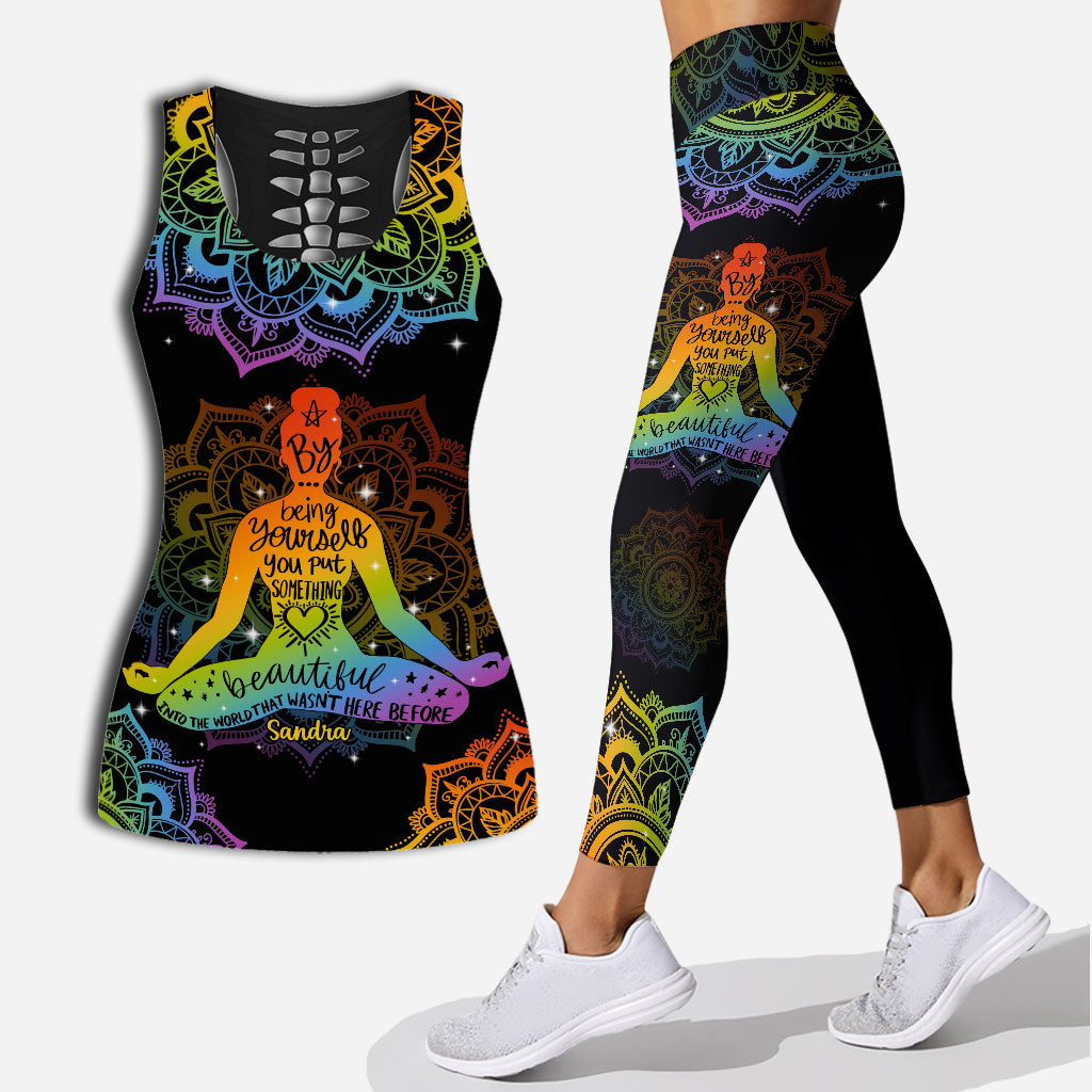 Sei du selbst – Personalisiertes Yoga Hollow Tanktop und Leggings