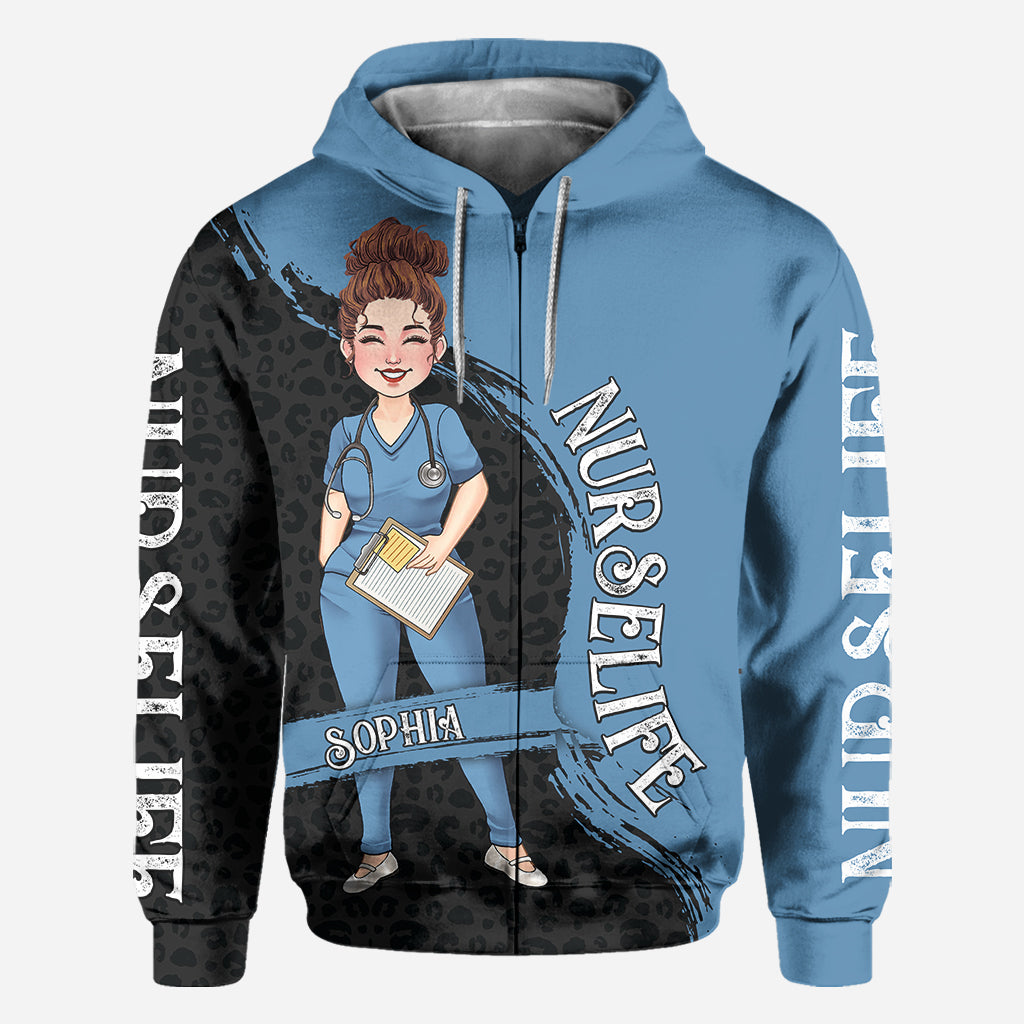 Das Leben als Krankenschwester – Geschenk für Mama, Ehefrau, Freundin oder Krankenschwester – Personalisiertes T-Shirt