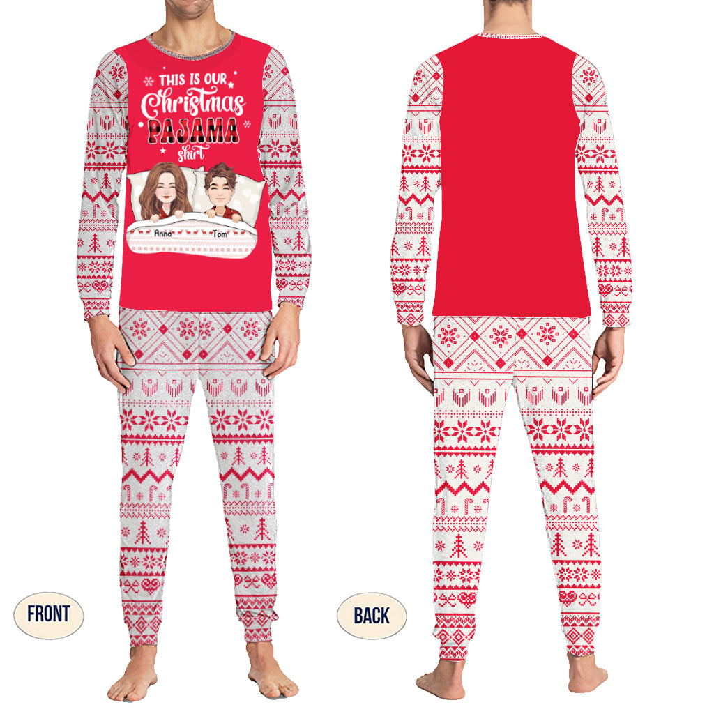 Das ist unser Weihnachtspyjama-Shirt – personalisiertes Partnerpyjama-Set