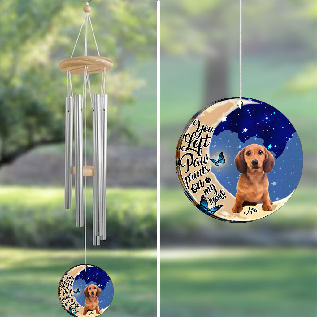 Pfotenabdrücke auf meinem Herzen – Personalisiertes Hunde-Windspiel