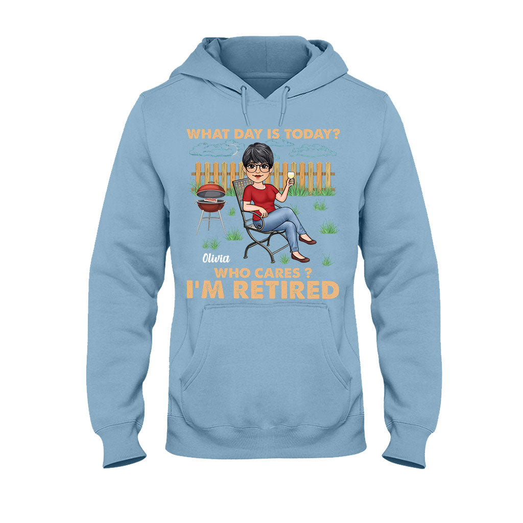 Welcher Tag ist heute? Wen interessiert's? - Personalisiertes T-Shirt und Hoodie für Rentner