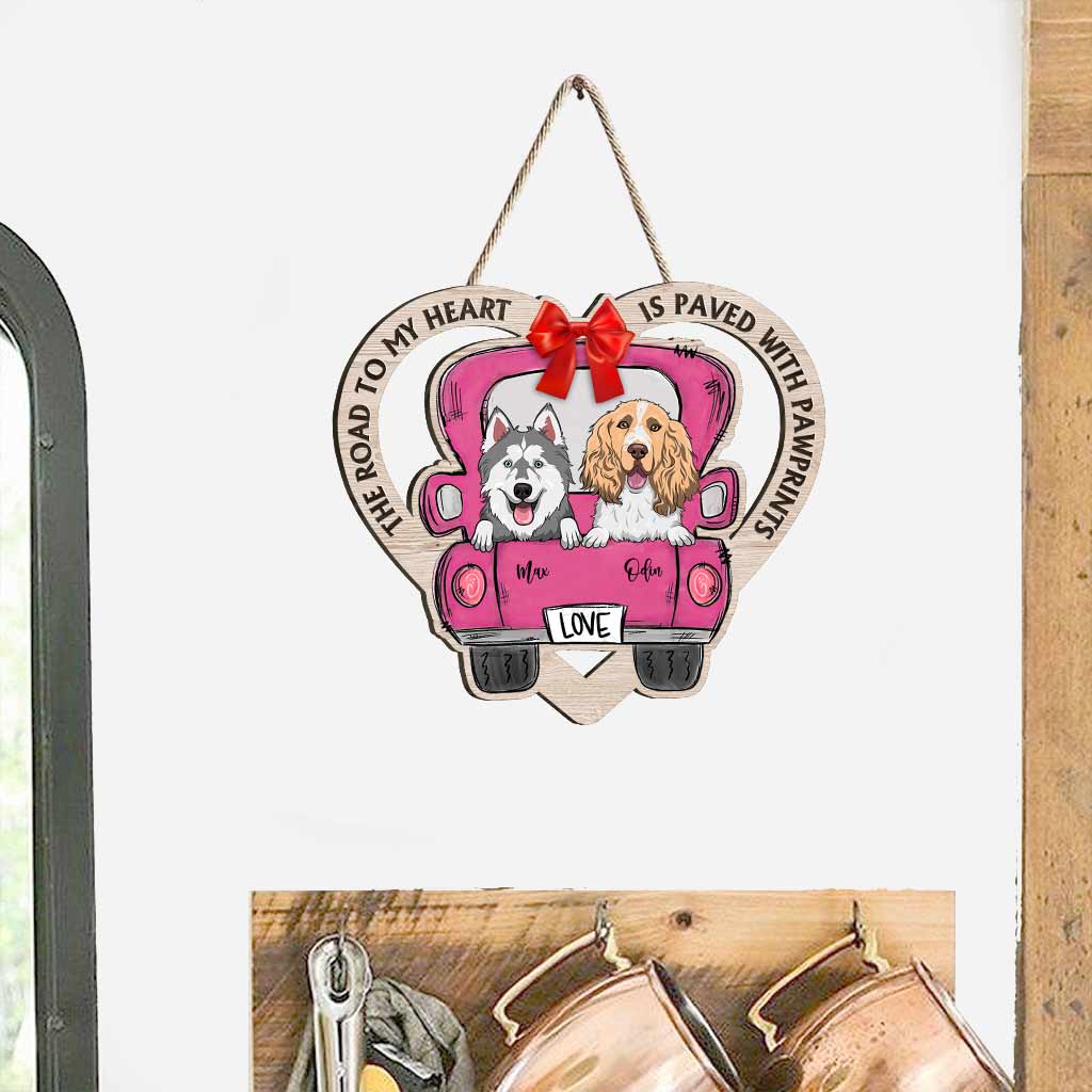 Der Weg zu meinem Herzen ist mit Pfotenabdrücken gepflastert – personalisiertes Hunde-Holzschild