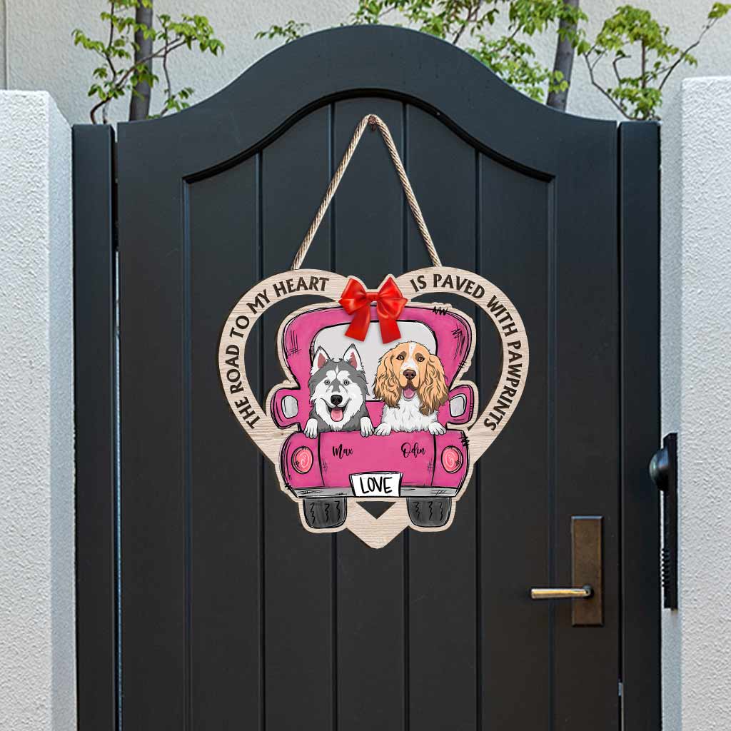 Der Weg zu meinem Herzen ist mit Pfotenabdrücken gepflastert – personalisiertes Hunde-Holzschild