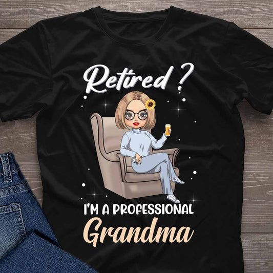 Ich bin eine professionelle Oma – personalisiertes T-Shirt und Hoodie