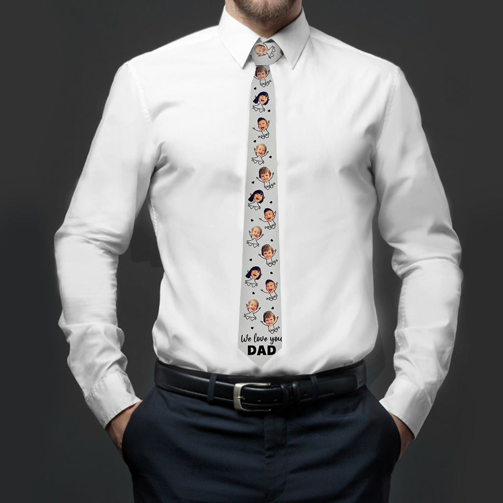 Wir lieben dich, Papa – Geschenk für Papa, Opa, Onkel, Bruder, Ehemann – Personalisierte Krawatte