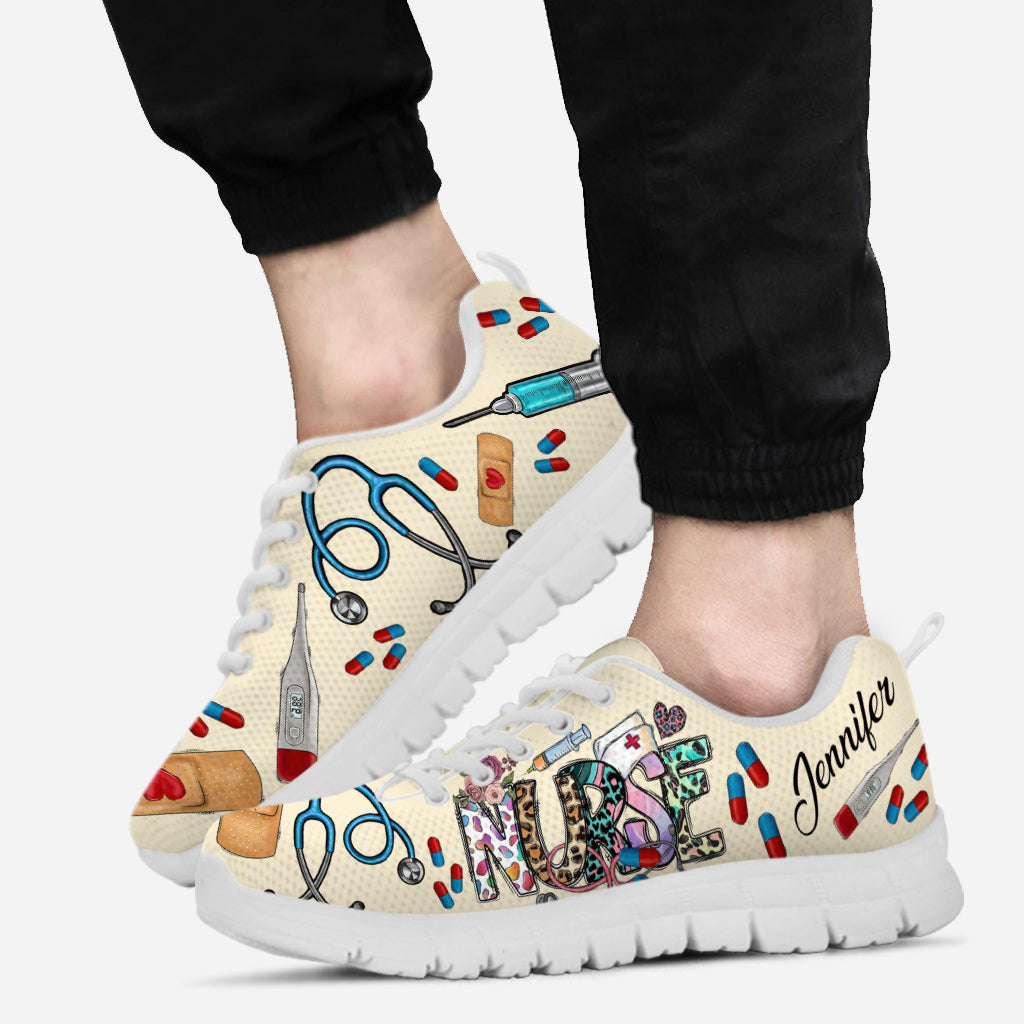 Nurse Life – Personalisierte Pflege-Sneaker