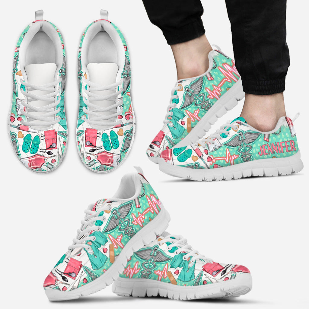Nurse Life – Personalisierte Pflege-Sneaker