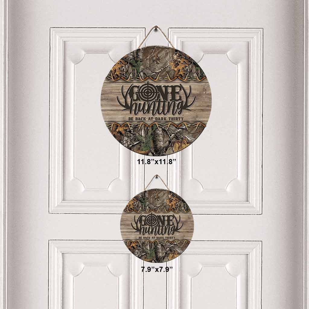 Rundes Holzschild „Auf der Jagd“