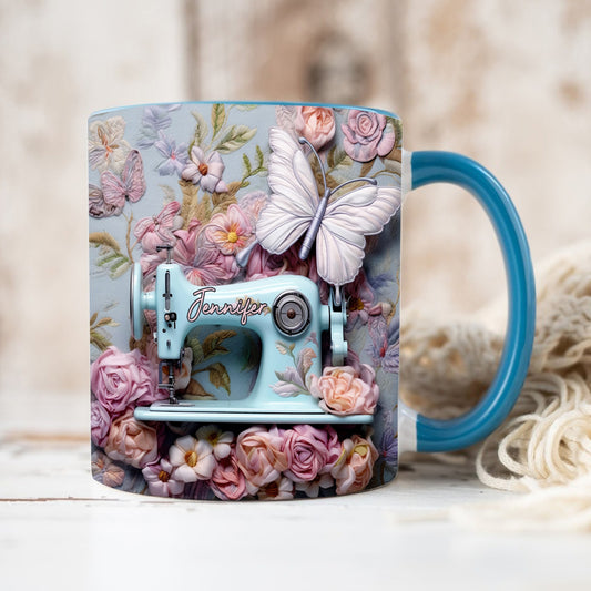 Nähmaschine mit Blumenmuster – personalisierte Tasse mit Nähdekor