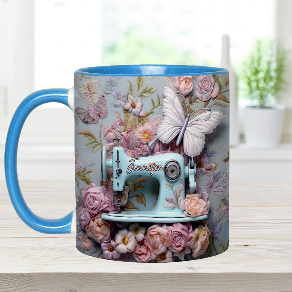 Nähmaschine mit Blumenmuster – personalisierte Tasse mit Nähdekor