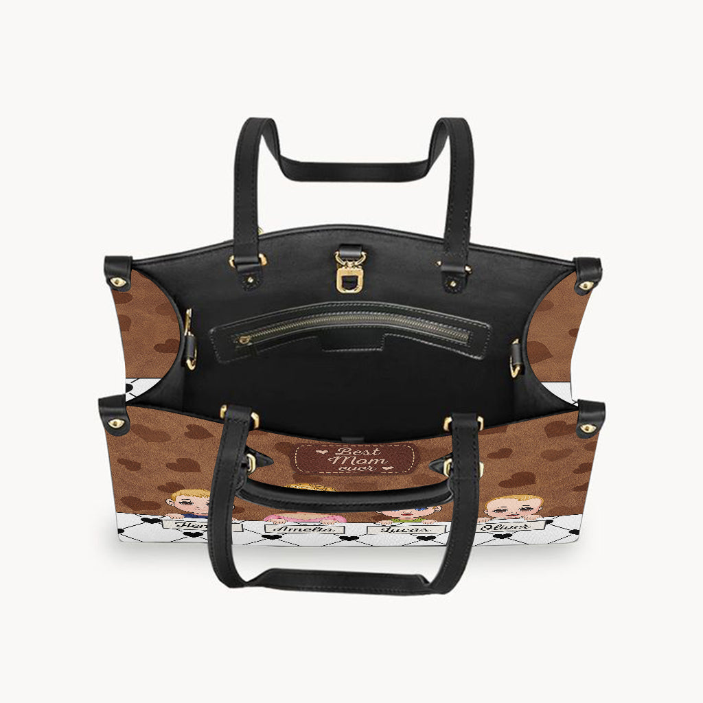 Die beste Oma der Welt – Geschenk für Oma, Mama, Tante – Personalisierte Lederhandtasche