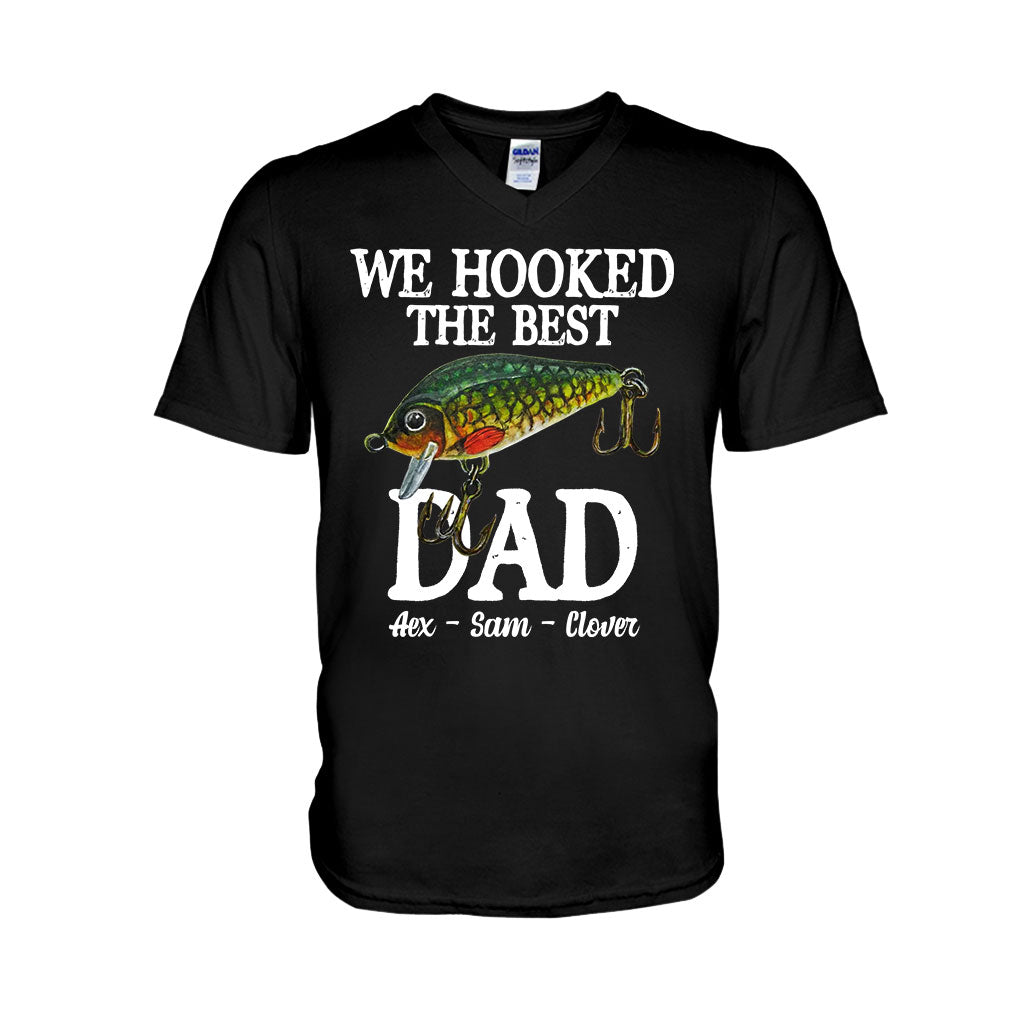 Wir haben den besten Papa an Land gezogen – personalisiertes Angel-T-Shirt & Hoodie