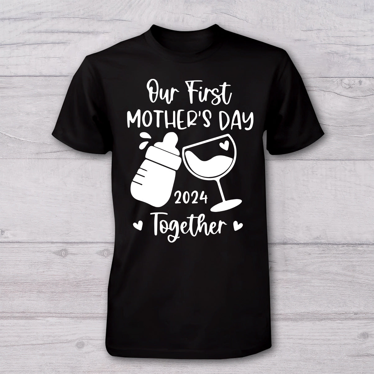 Unser erster gemeinsamer Muttertag – Milch und Wein – personalisiertes Mutter-T-Shirt und Baby-Body