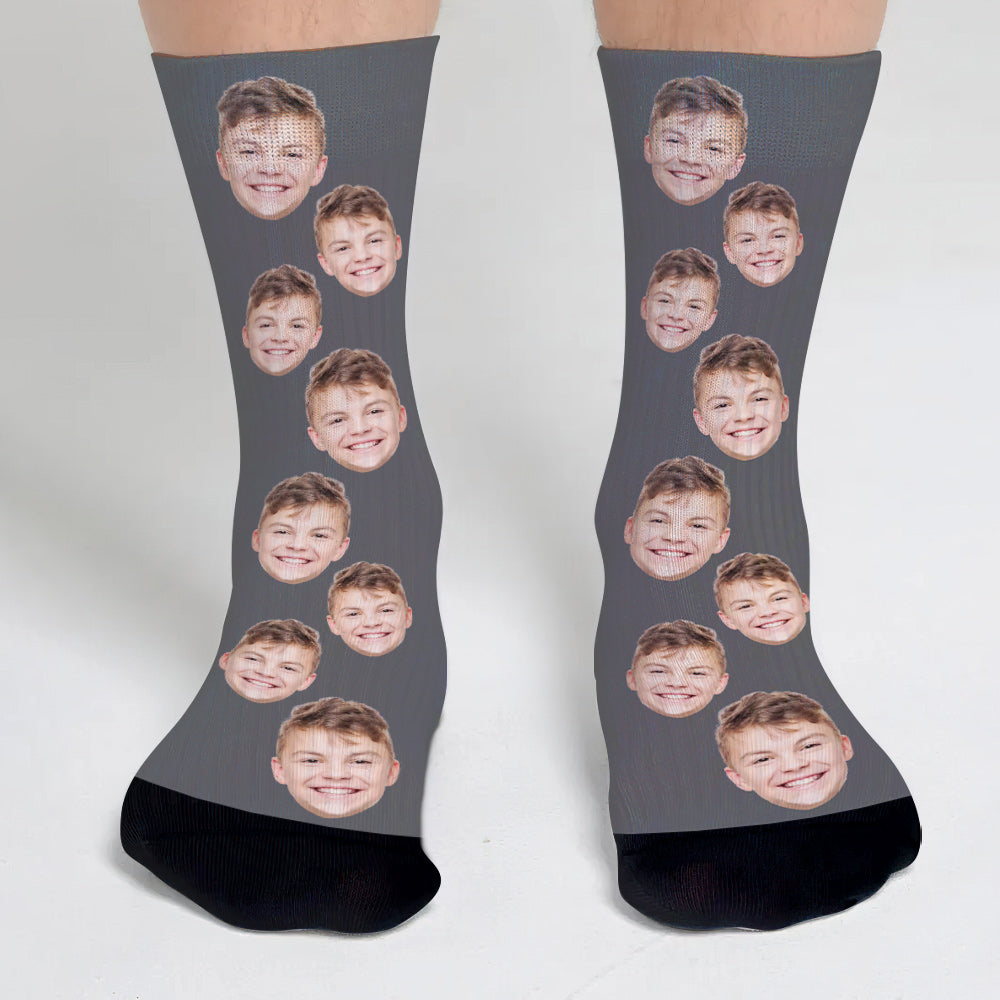 Individuell gestaltete Socken für Sohn
