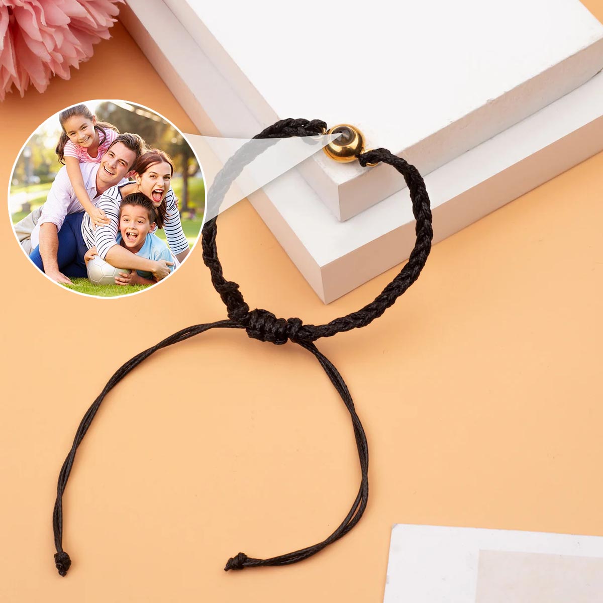 Ich liebe meine Familie – Personalisiertes Armband mit Familienprojektion