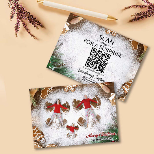 Fröhliche Weihnachten, Lebkuchen-Schneeengel – personalisierte QR-Grußkarte