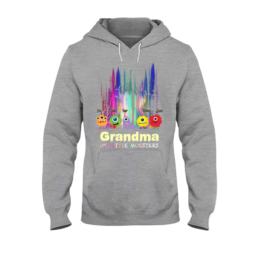 Oma der kleinen Monster – Personalisiertes Oma-T-Shirt und Hoodie