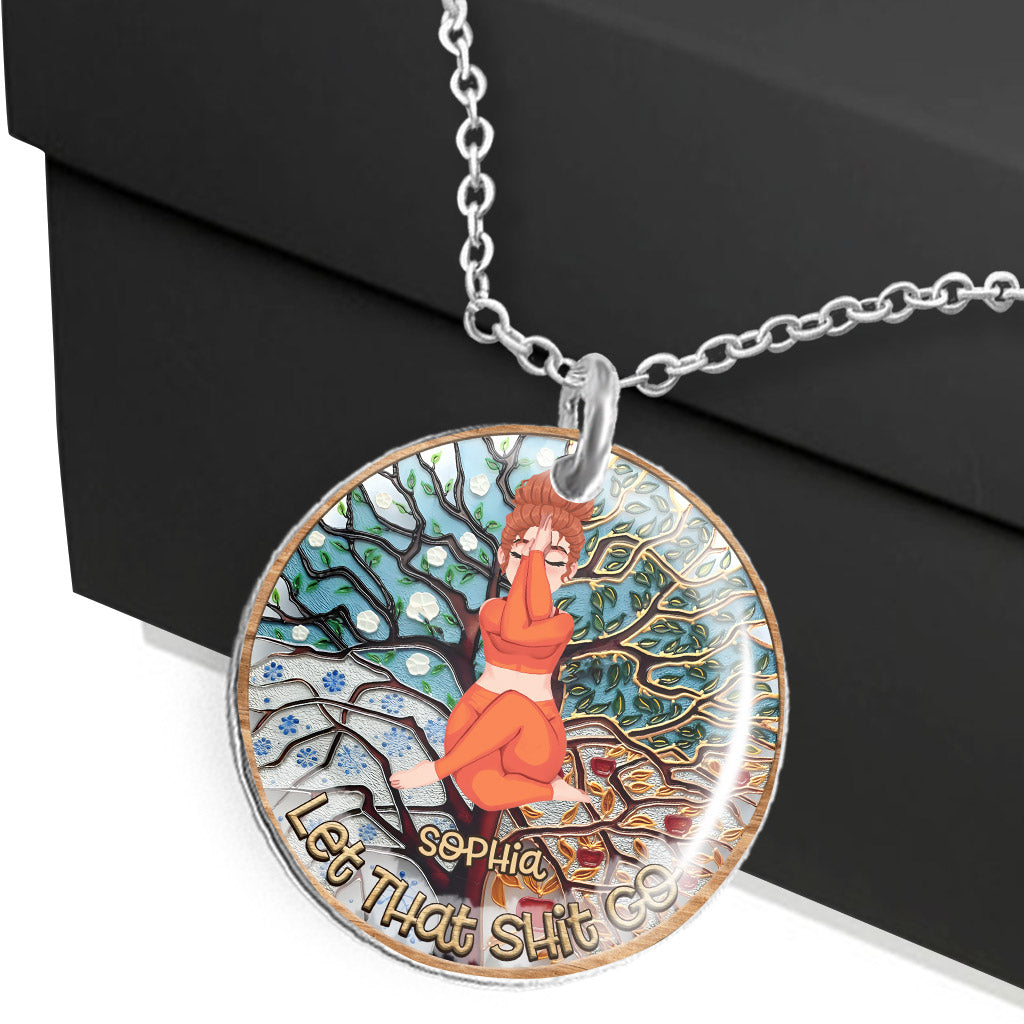 Lass den Scheiß los – Personalisierte Yoga-Rundanhänger-Halskette