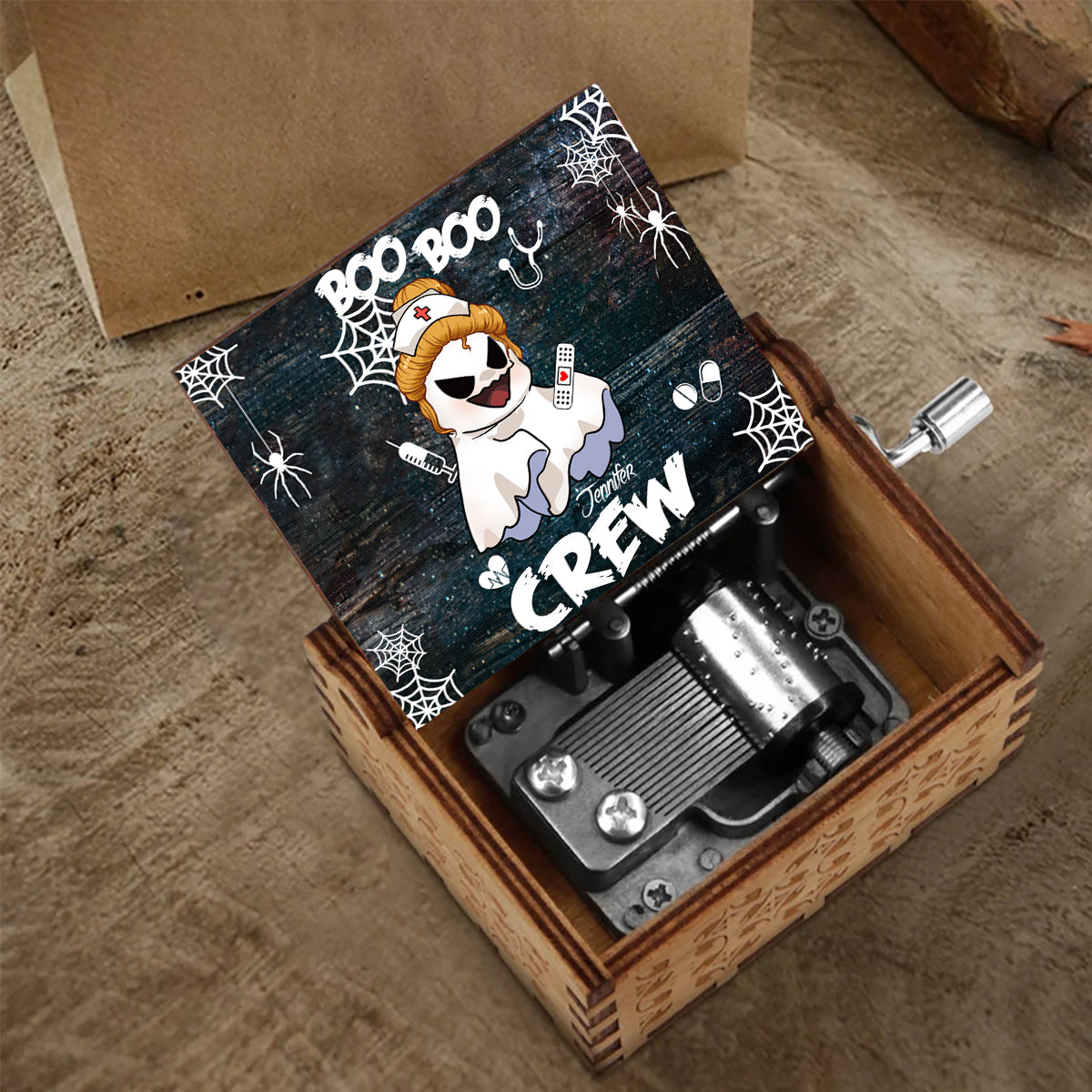 Boo Boo Crew – Personalisierte Spieluhr mit Handkurbel für Krankenschwestern