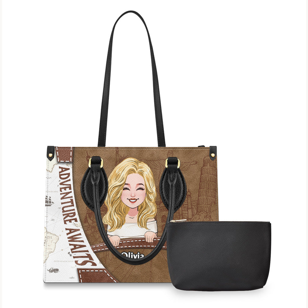 Das Abenteuer wartet – Personalisierte Reisehandtasche aus Leder