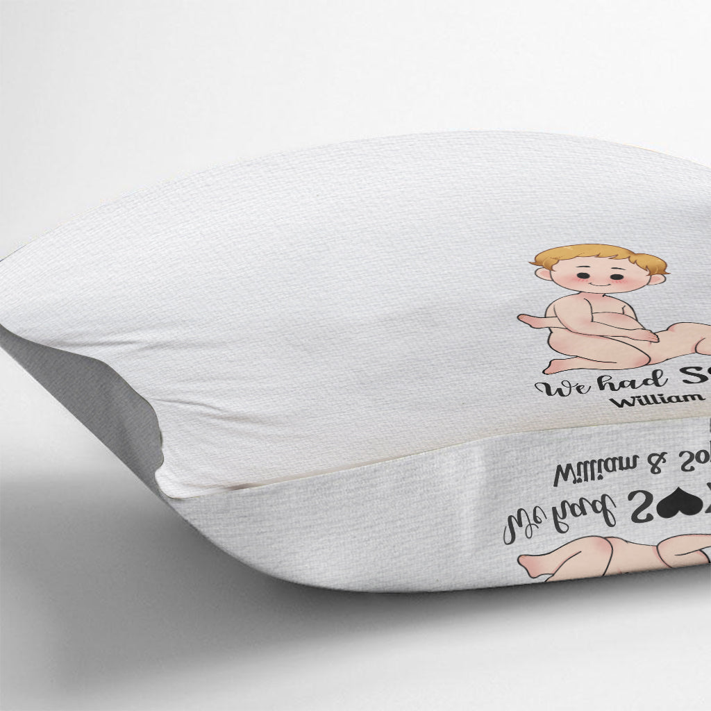 Wir haben es hier geschafft – personalisiertes Pärchenkissen