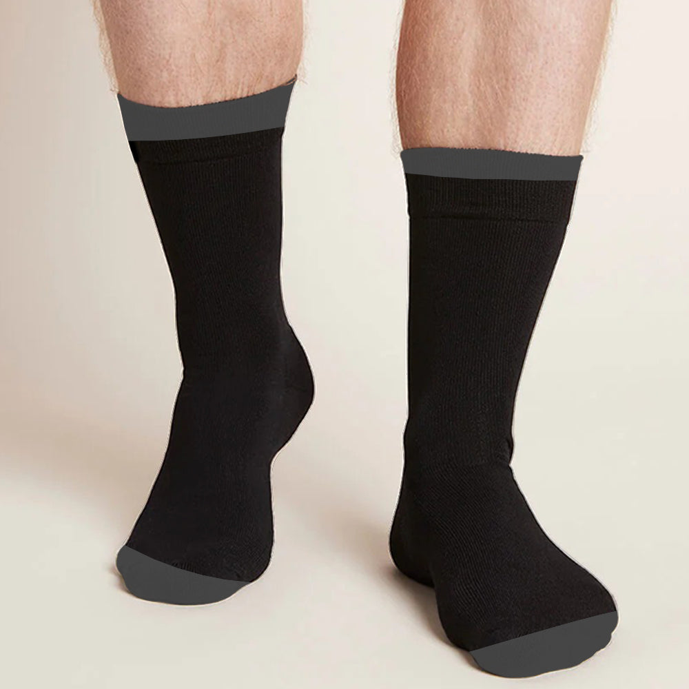 Ich weiß, er ist süß, aber er gehört mir – personalisierte Partner-Socken