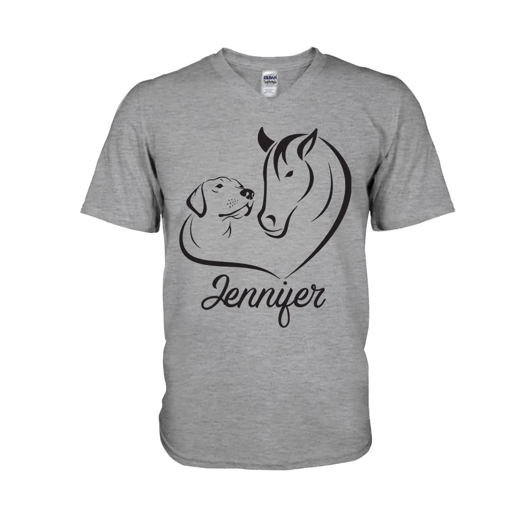 Pferd und Hund – Personalisiertes Pferde-T-Shirt und Hoodie