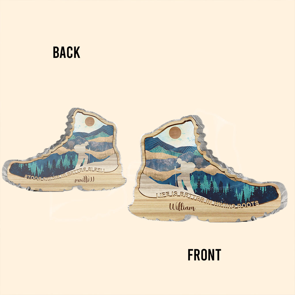 Das Leben ist besser in Wanderschuhen – personalisierte Acrylplakette in individueller Wanderform