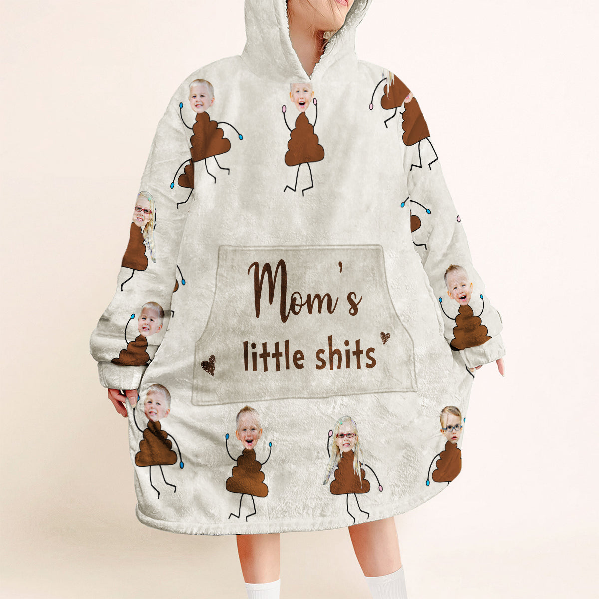 Omas kleine Lieblinge – Geschenk für Oma, Mama, Papa, Opa – Personalisierter Decken-Hoodie