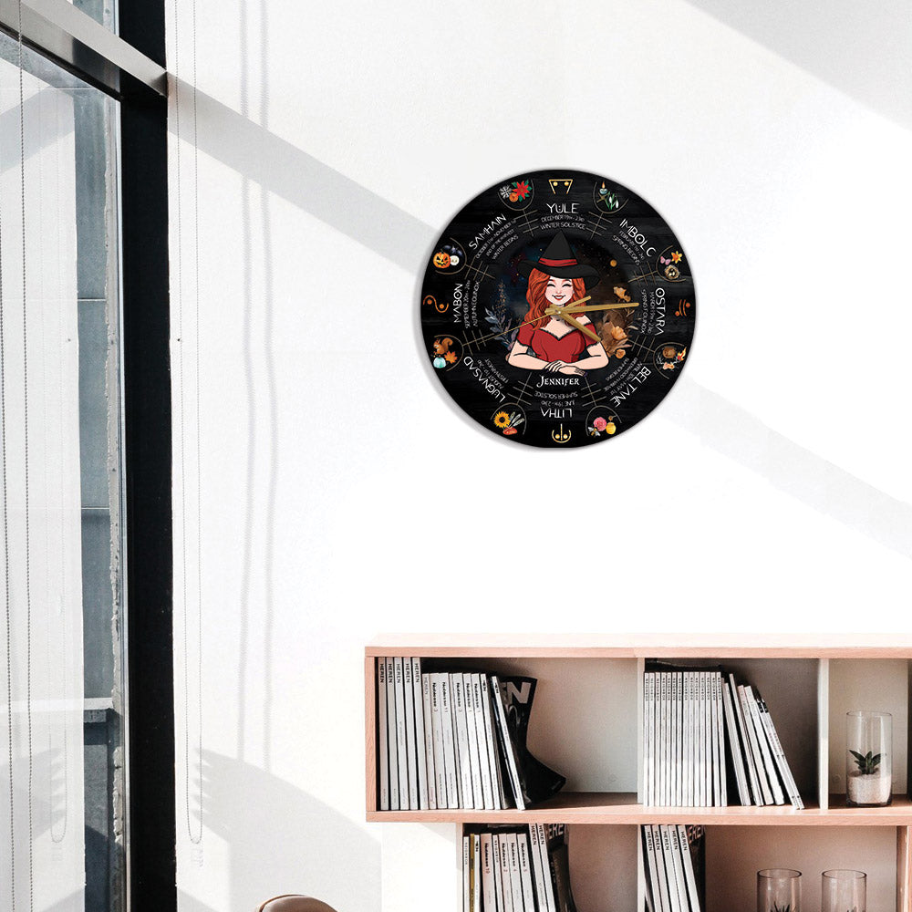 Rad des Jahres - Personalisierte Hexen-Wanduhr