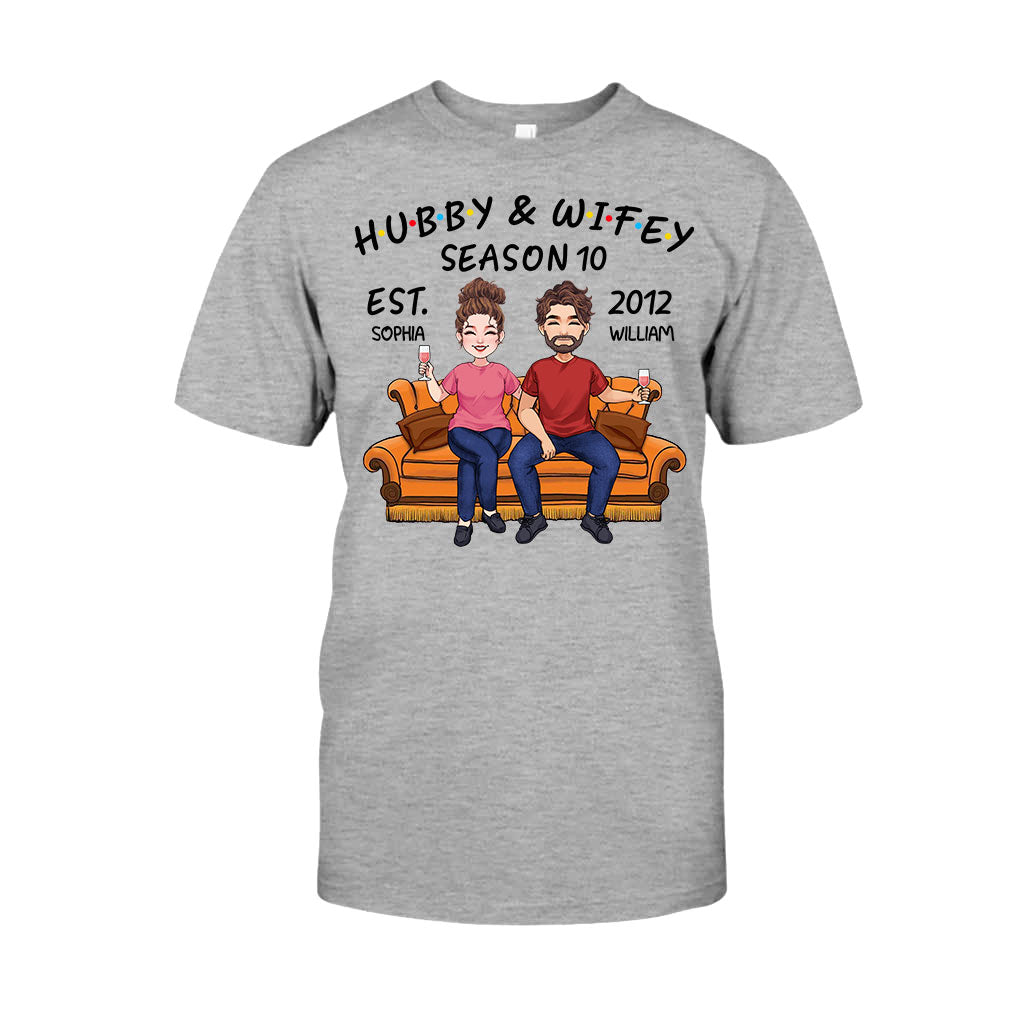 Ehemann und Ehefrau – Personalisiertes Partner-T-Shirt und Hoodie