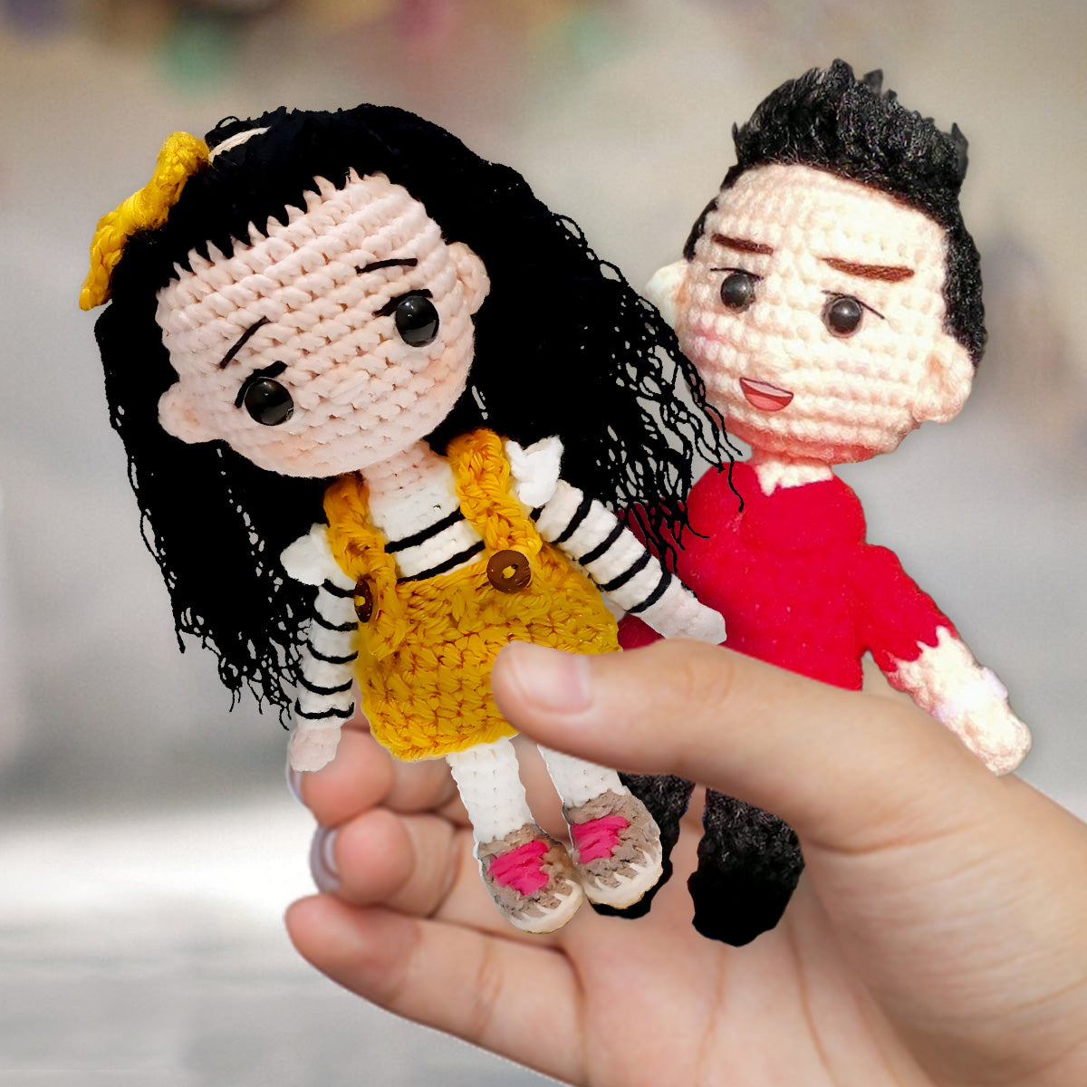 Meine Enkelkinder – Personalisierte, handgestrickte Puppe meiner Enkelin