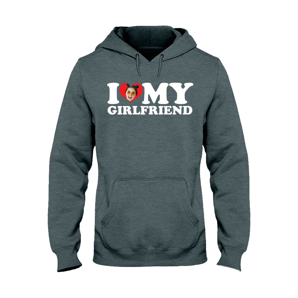 Ich liebe meine heiße Freundin/meinen heißen Freund/meine heiße Frau/meinen heißen Mann – personalisiertes Partner-T-Shirt und Hoodie