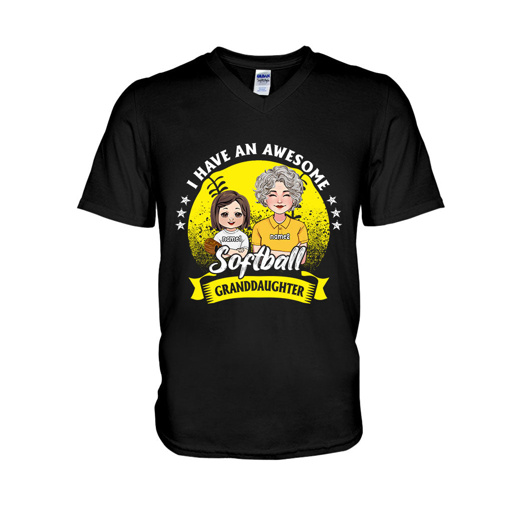 Tolle Softball-Enkelin – personalisiertes Softball-T-Shirt und Hoodie