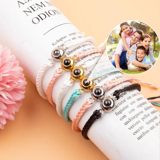 Ich liebe meine Familie – Personalisiertes Armband mit Familienprojektion