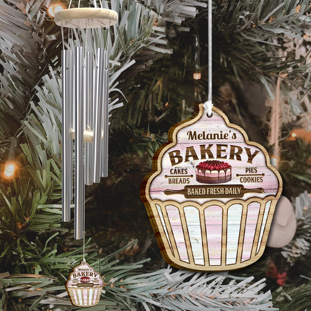 Einfach ein Mädchen, das Backen liebt – personalisiertes Back-Windspiel