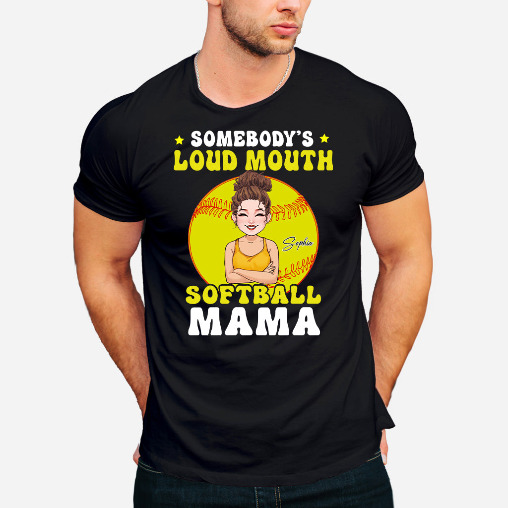 Softball-Mama mit lauter Klappe – Personalisiertes Softball-T-Shirt und Hoodie