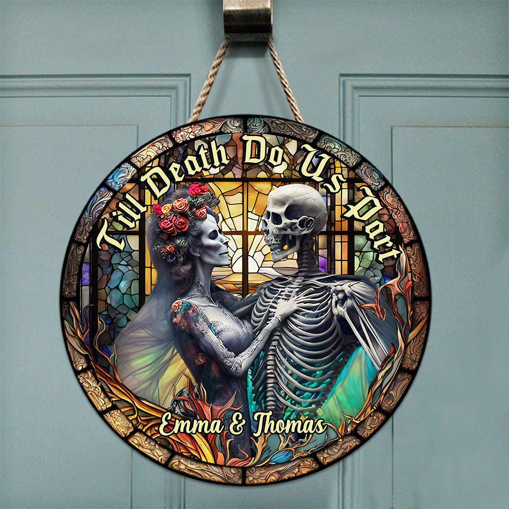 „Du und ich, wir schaffen das“ – Personalisiertes Totenkopf-Rundschild aus Holz