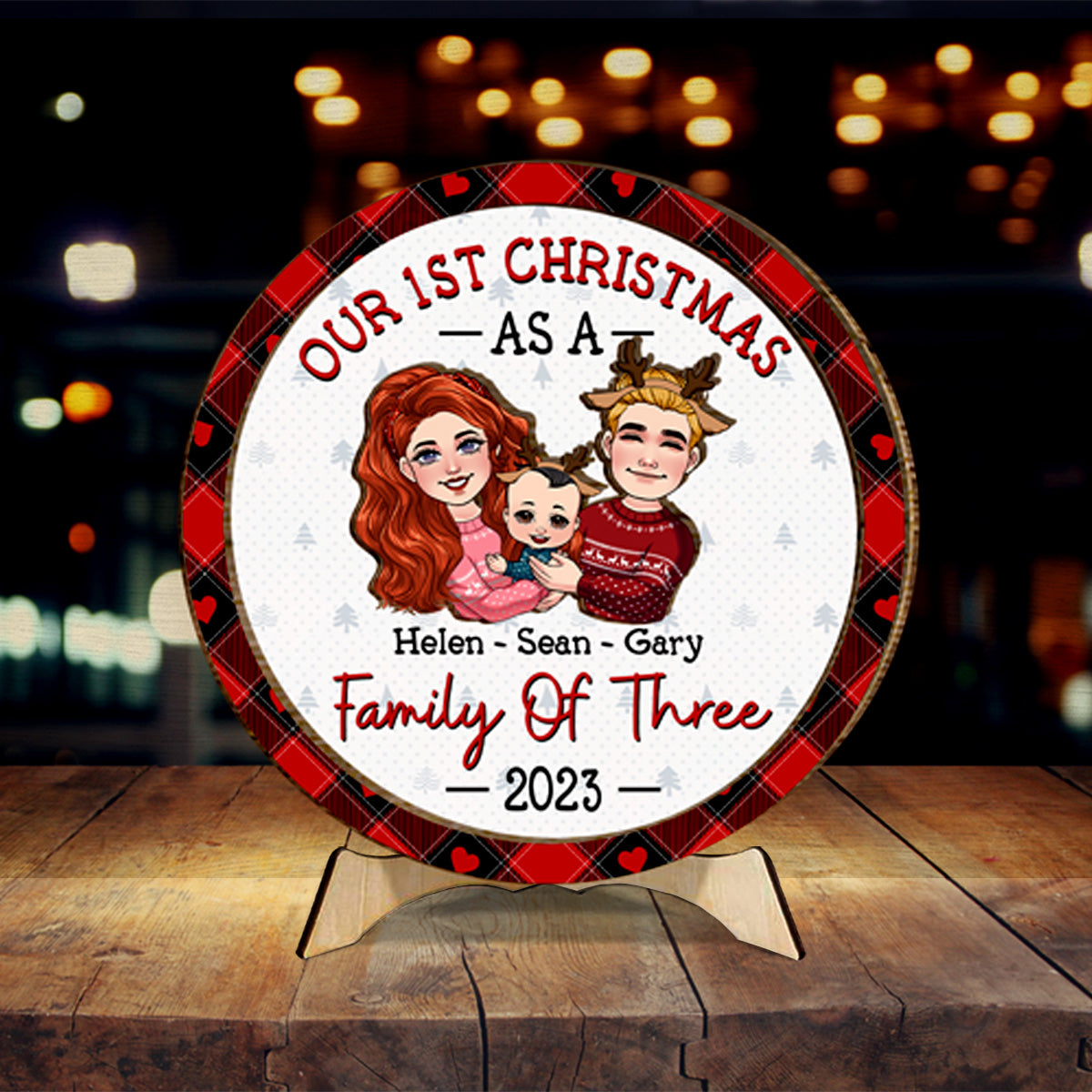 Erstes Weihnachtsfest zu dritt – Geschenk für Neugeborene – Personalisiertes zweilagiges Holzschild / Holzplakette