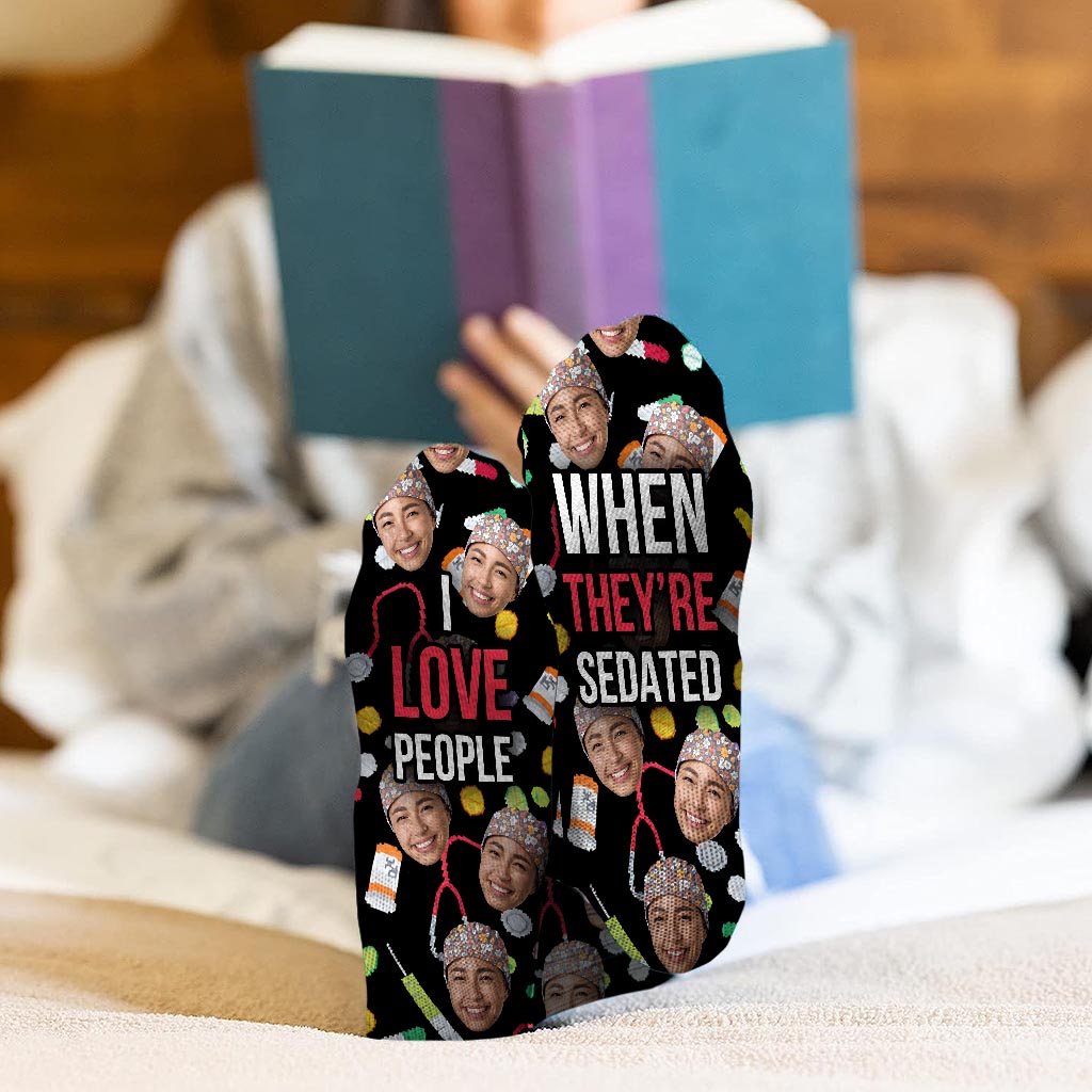 Ich liebe es, wenn Menschen sediert sind – personalisierte Krankenschwestersocken