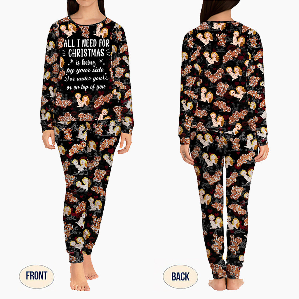 Alles, was ich zu Weihnachten brauche, bist du – personalisiertes Partnerpyjama-Set