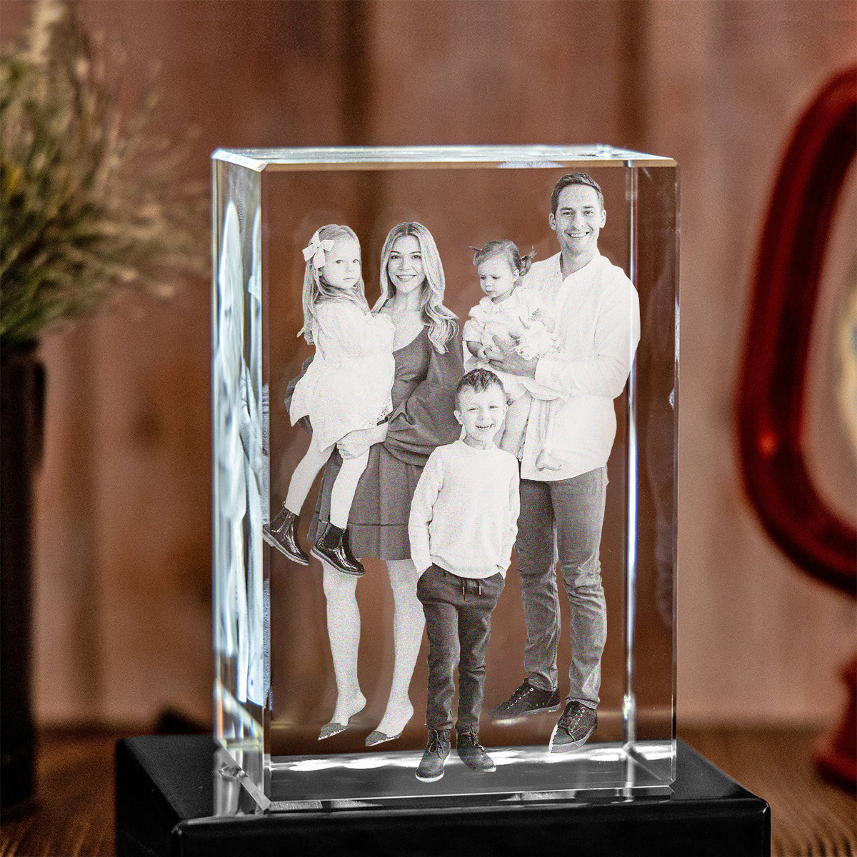 Individuelles Foto – Personalisierte Familien-Lasergravur auf 3D-Kristalllampe in Quaderform