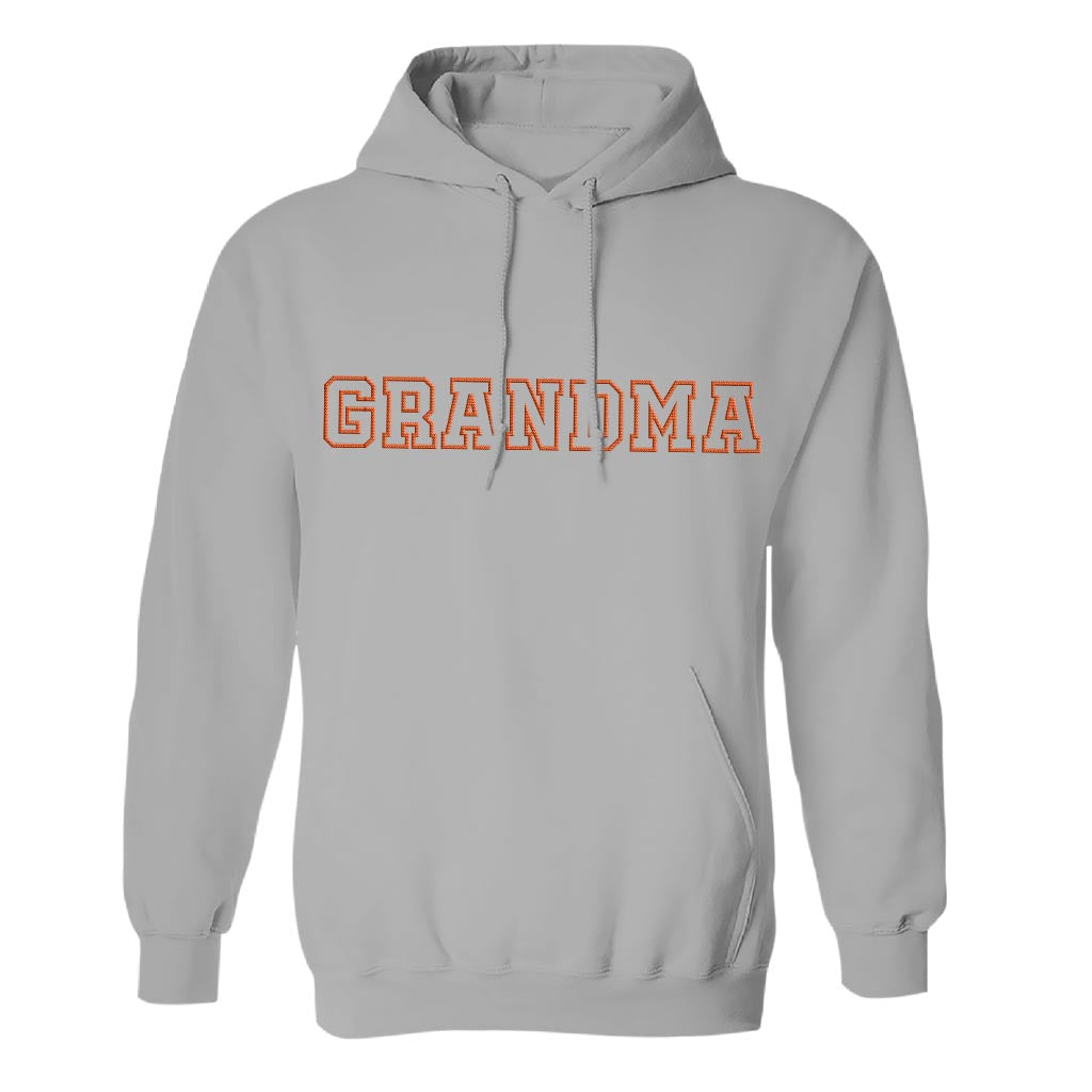 Personalisierter, bestickter Hoodie für Oma – individueller Name