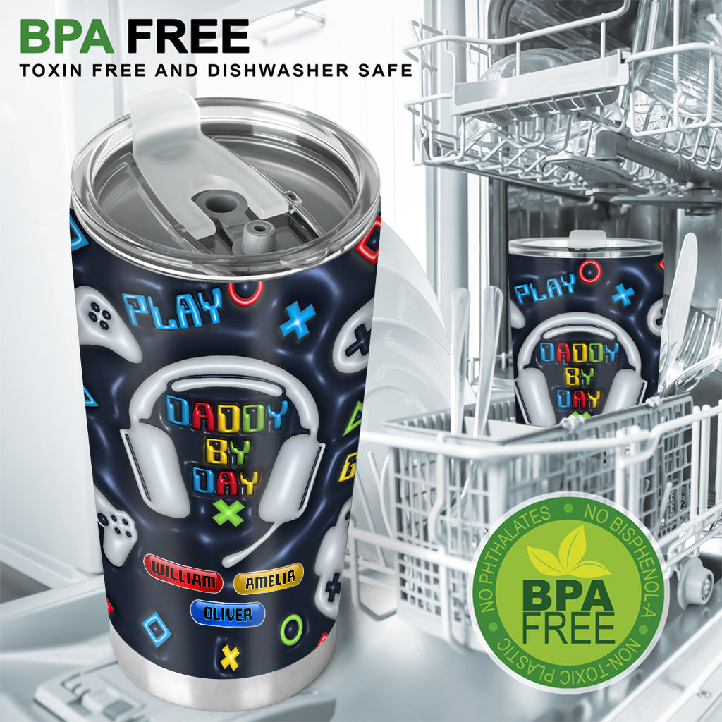 Tagsüber Papa, nachts Gamer – Videospiel-Geschenk für Papa – Personalisierter Trinkbecher