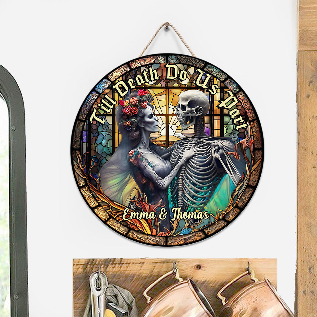 „Du und ich, wir schaffen das“ – Personalisiertes Totenkopf-Rundschild aus Holz