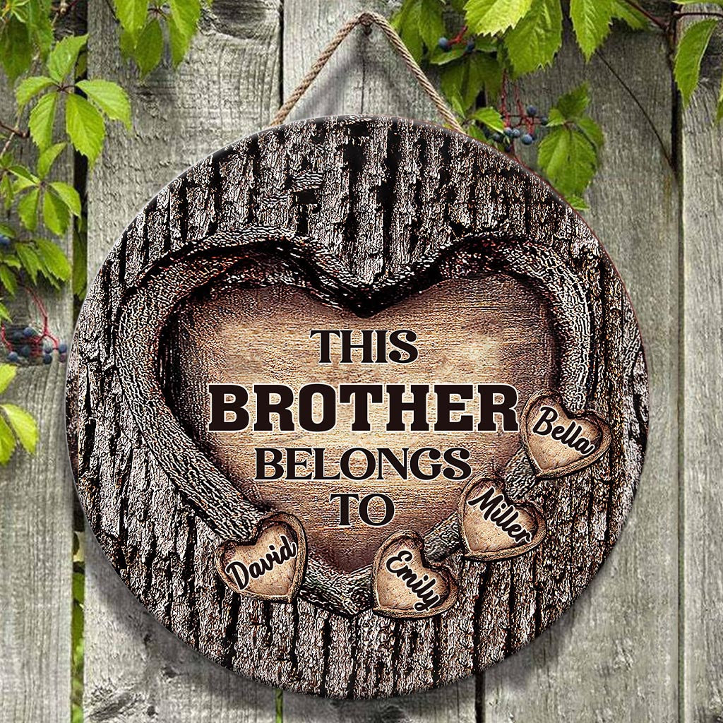 Dad's Heart - Gift for dad, grandma, grandpa, mom, uncle, aunt, brother, sister - Personalized Round Wood Sign