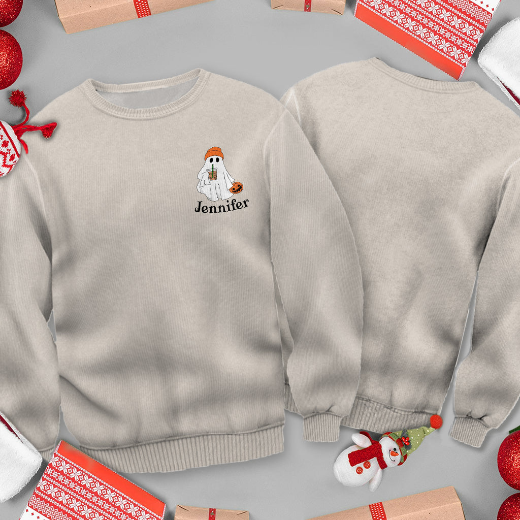 Eiskaffee mit kleinem Geist – personalisierter Halloween-Pullover
