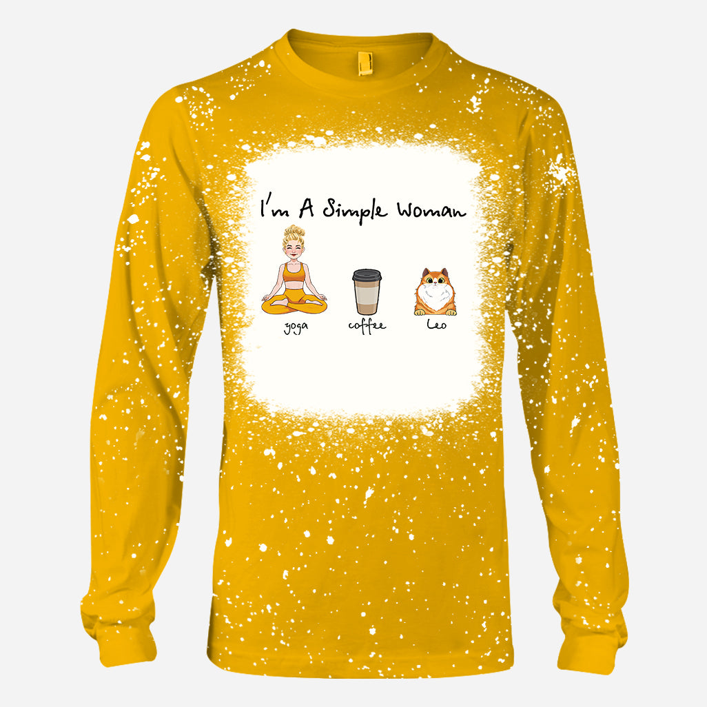 Ich bin eine einfache Frau – Yoga-Geschenk für Hunde- und Katzenliebhaber – Personalisiertes, gebleichtes T-Shirt